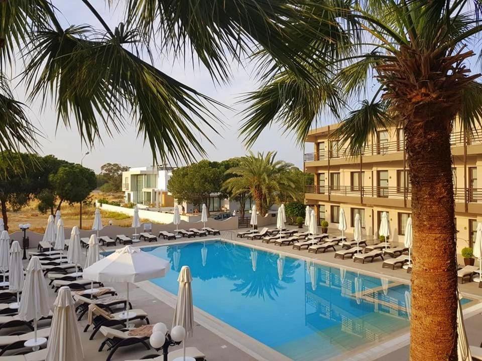 Oscar Park Hotel Next To Antic City Salamis Famagusta  Buitenkant foto