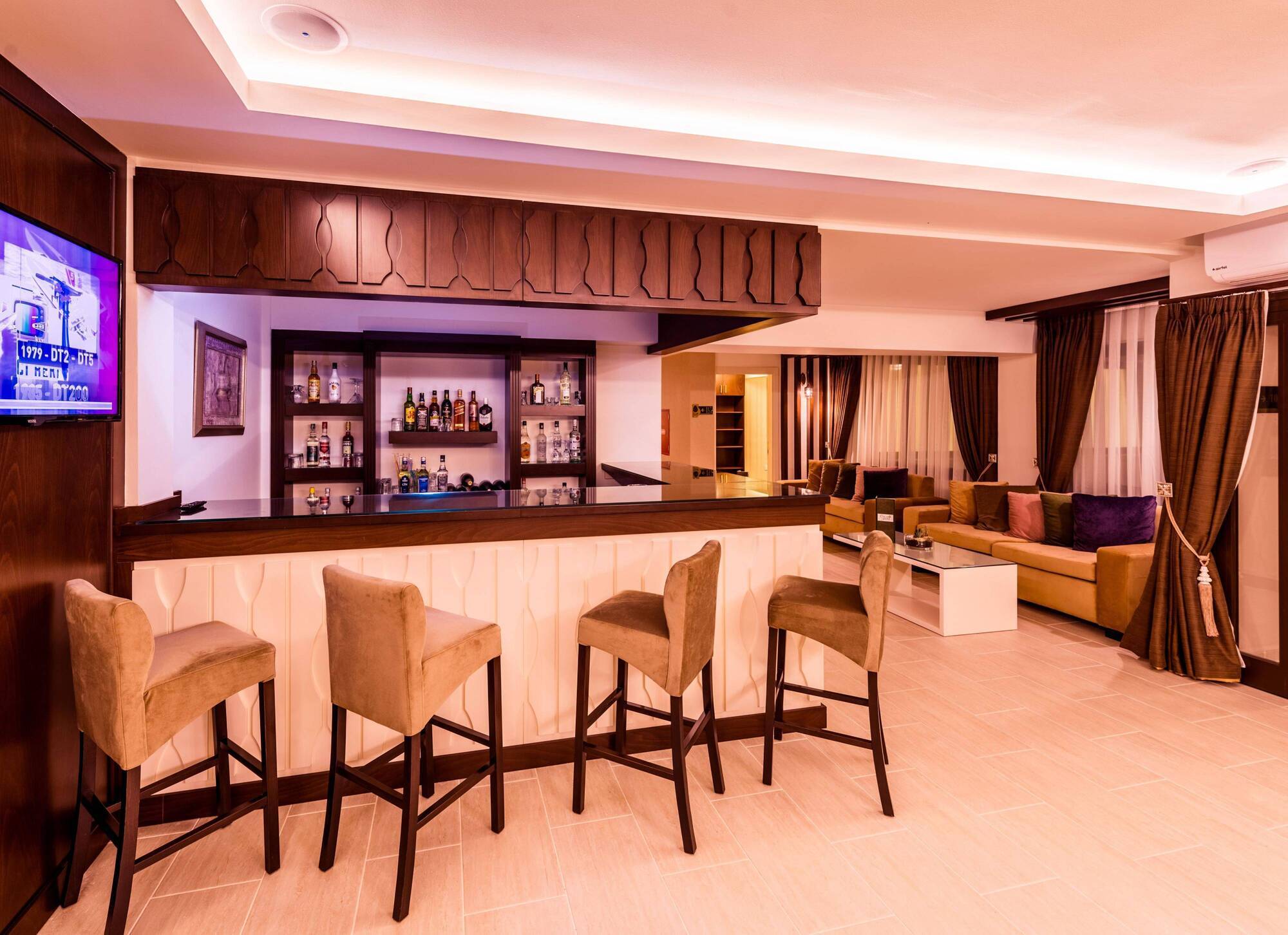 Oscar Park Hotel Next To Antic City Salamis Famagusta  Buitenkant foto